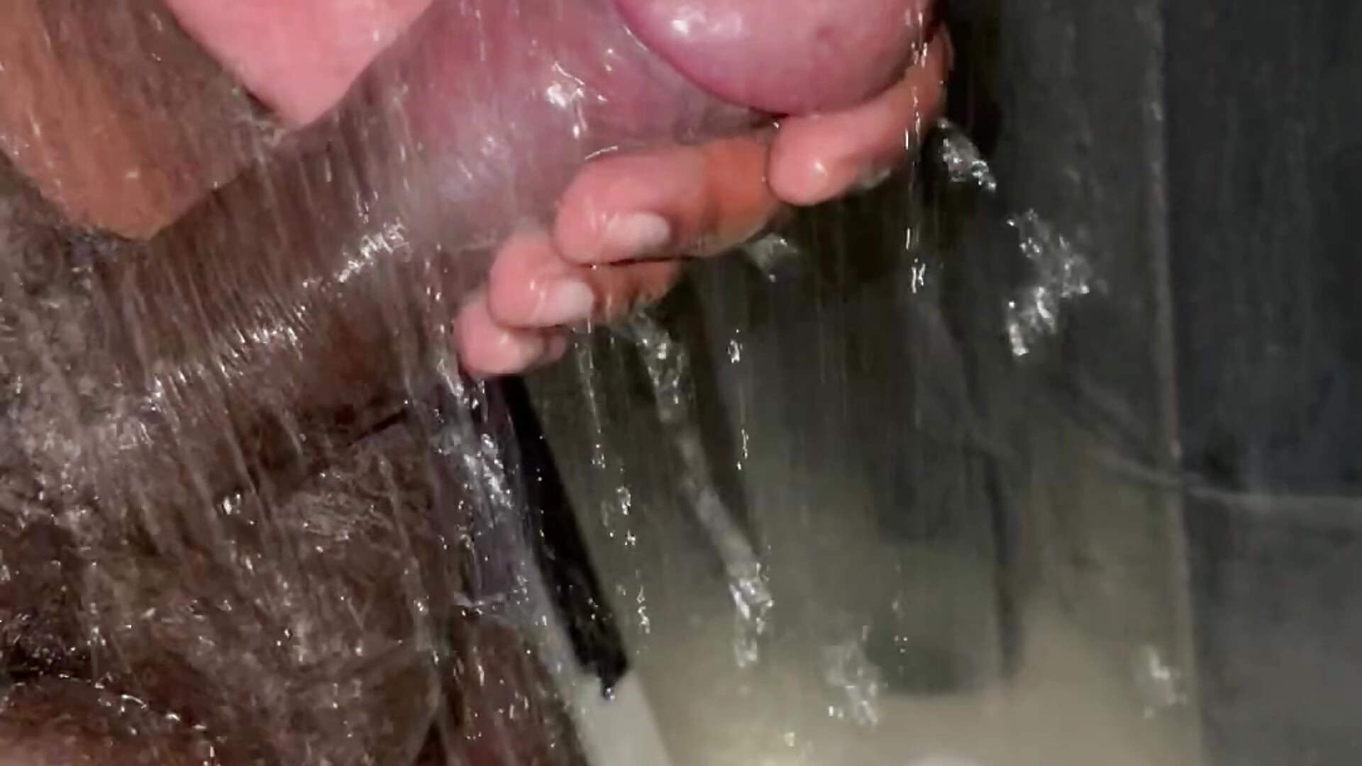 Shower dick pt 2 - StrawberryChoclitStick 님의 동영상