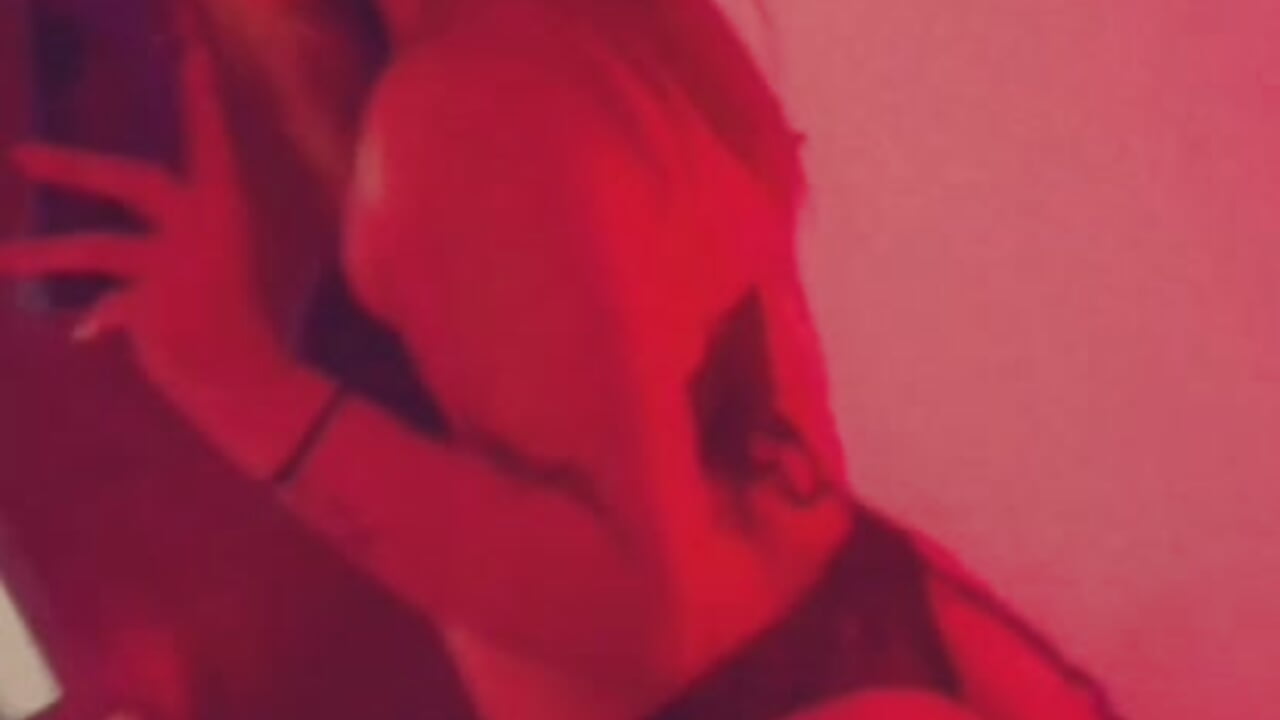 profile-intro-video-1749838596 - video by FallsForHerSmile cam model