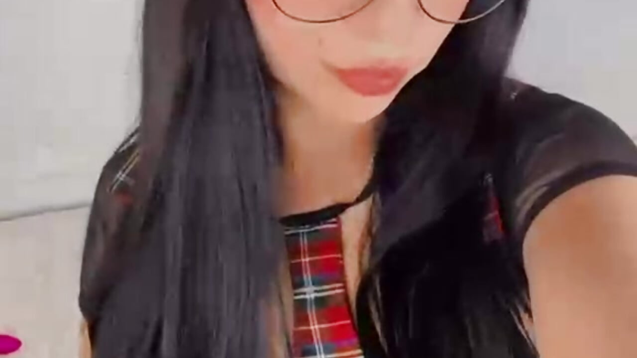 Me - video của người mẫu cam Cherrylionn
