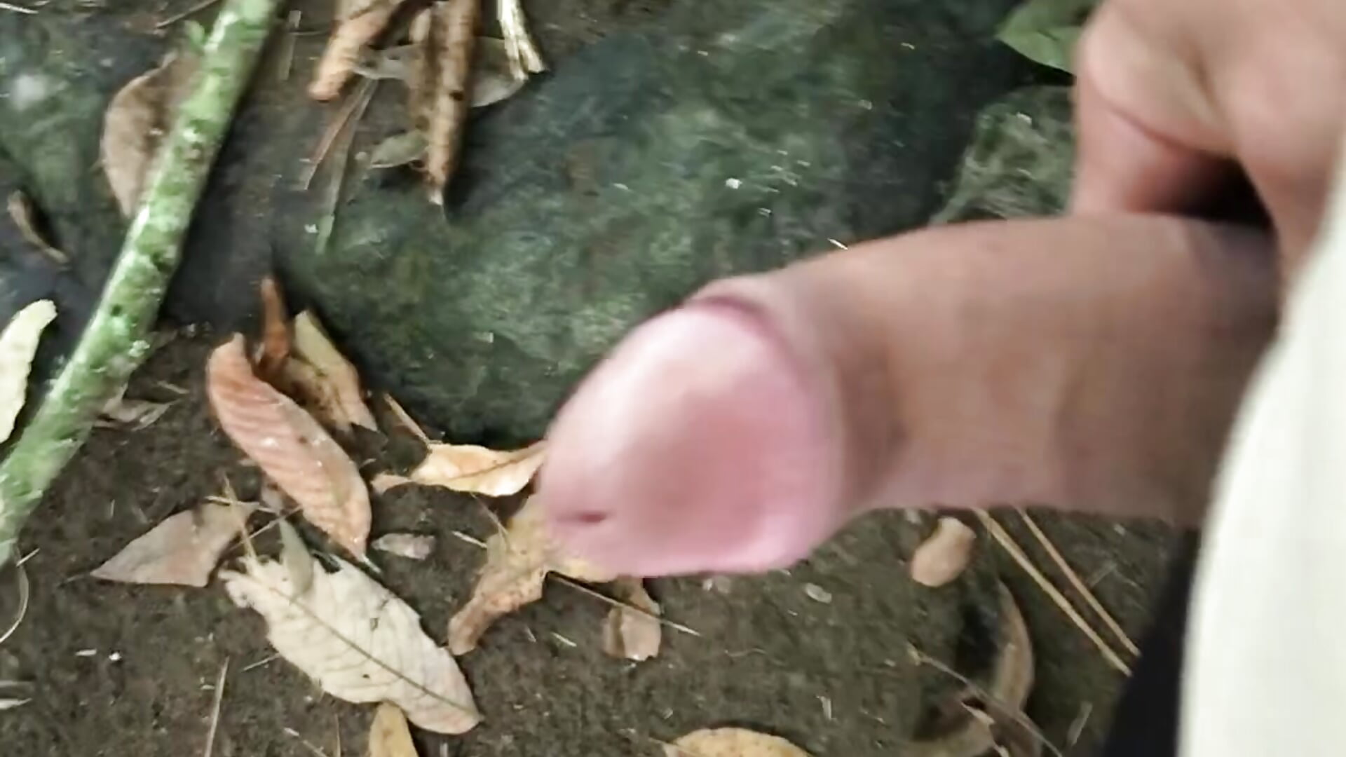 Jerking in the river - video oleh dylan_jacobx kamera model