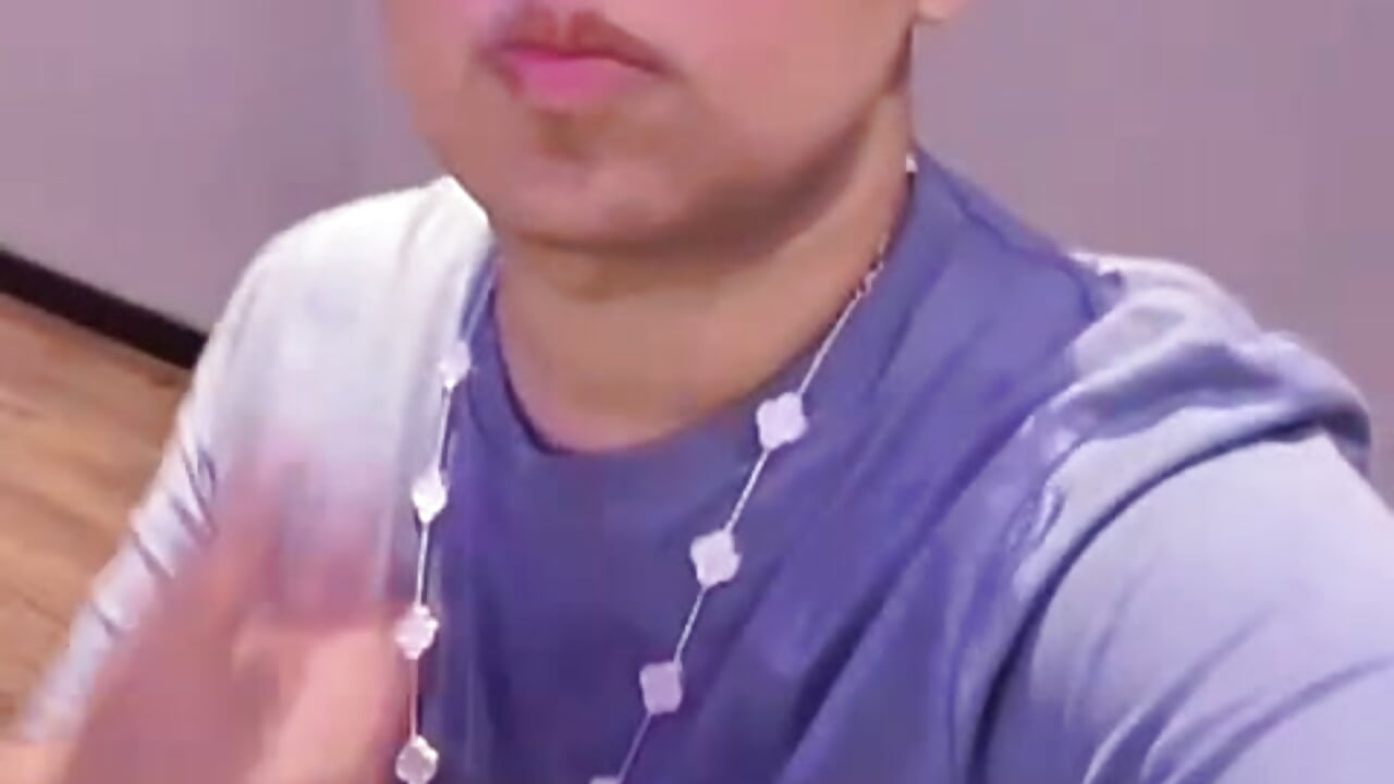 at gym - video by Thiagoforyou cam model