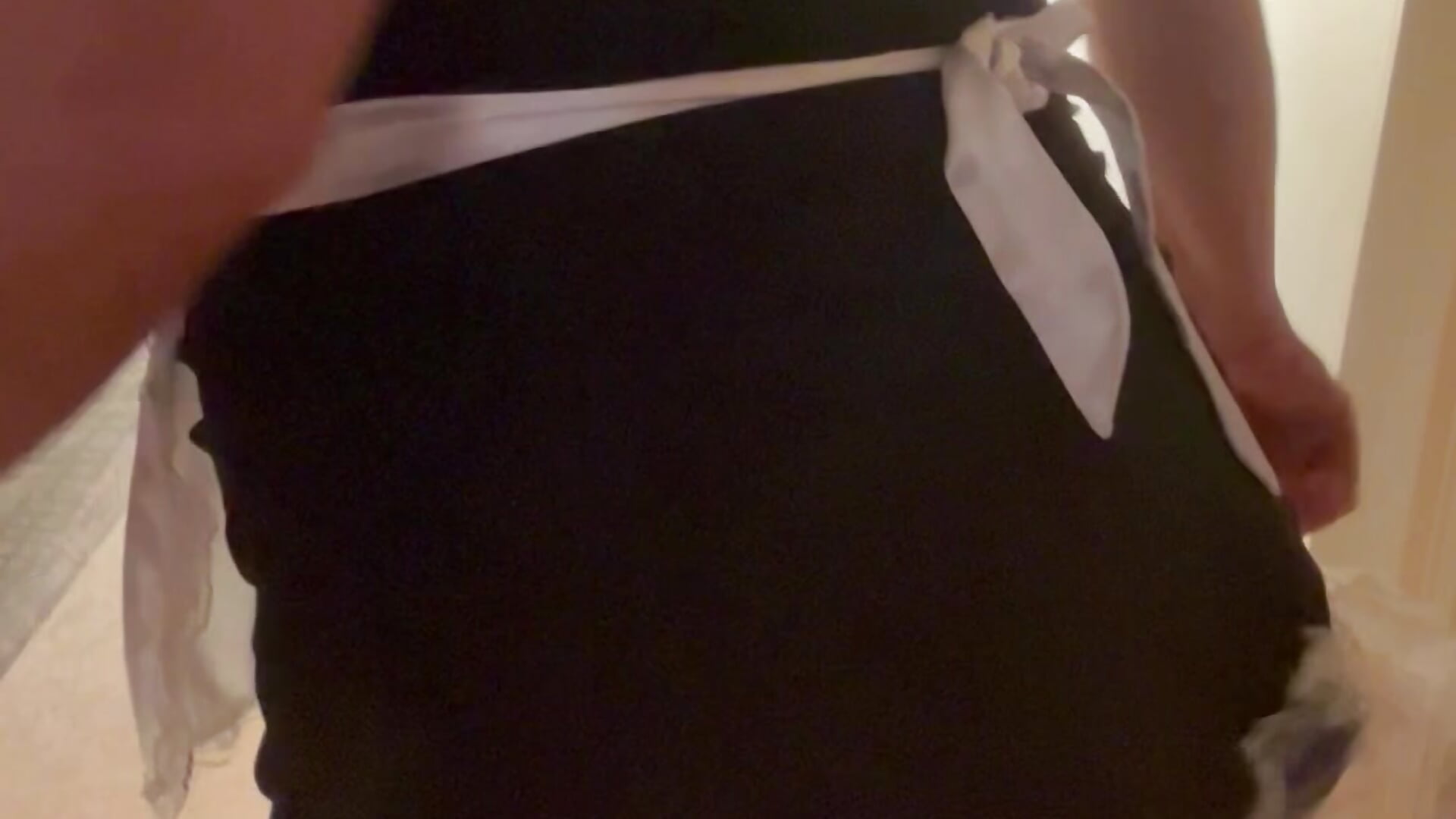 Swe-Sexy Maid, play with me after work