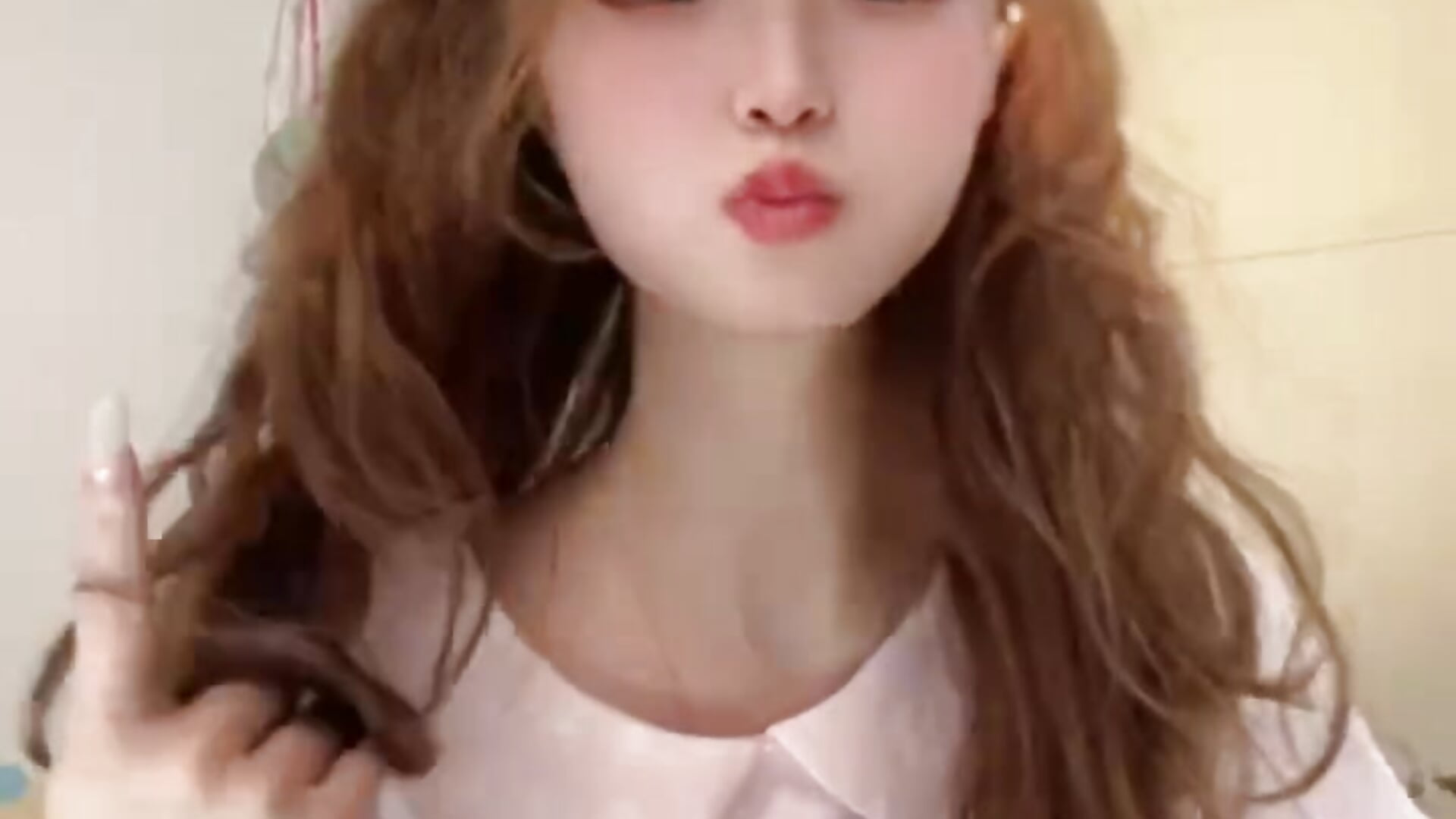 哼哼 - video by FuFu-puff cam model