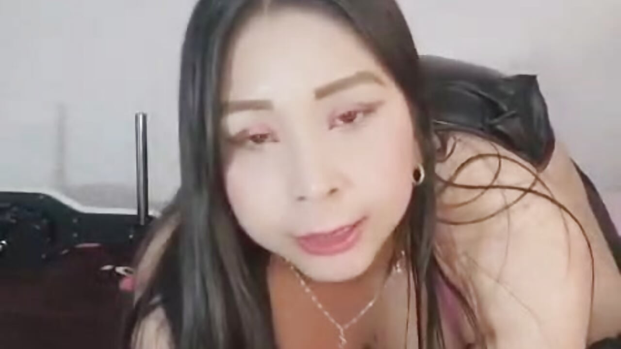 sucking the cock - video by Mariajose202 cam model