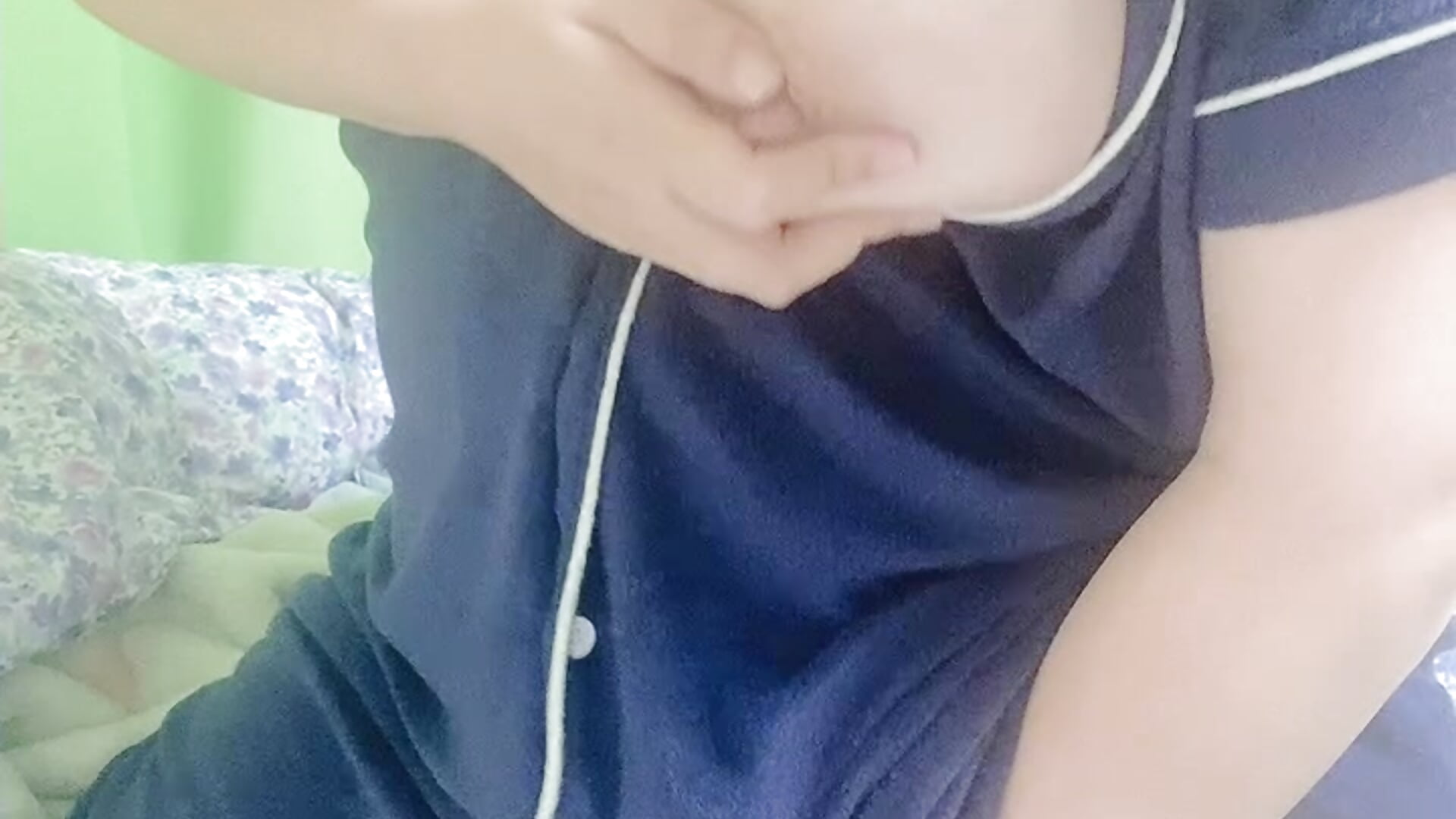 騎乗位でイけるように立ち膝でオナした日💕