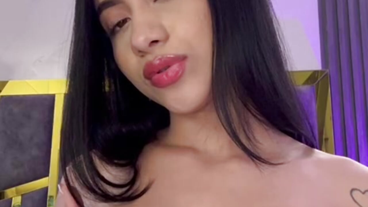 Love Nipple Play - วิดีโอโดย ScarletTorres โมเดลแคม