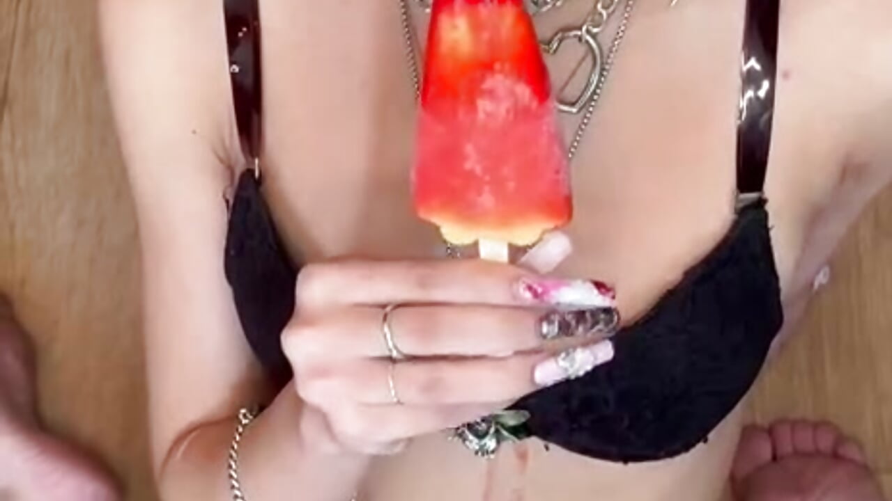 Sweet ice cream😋