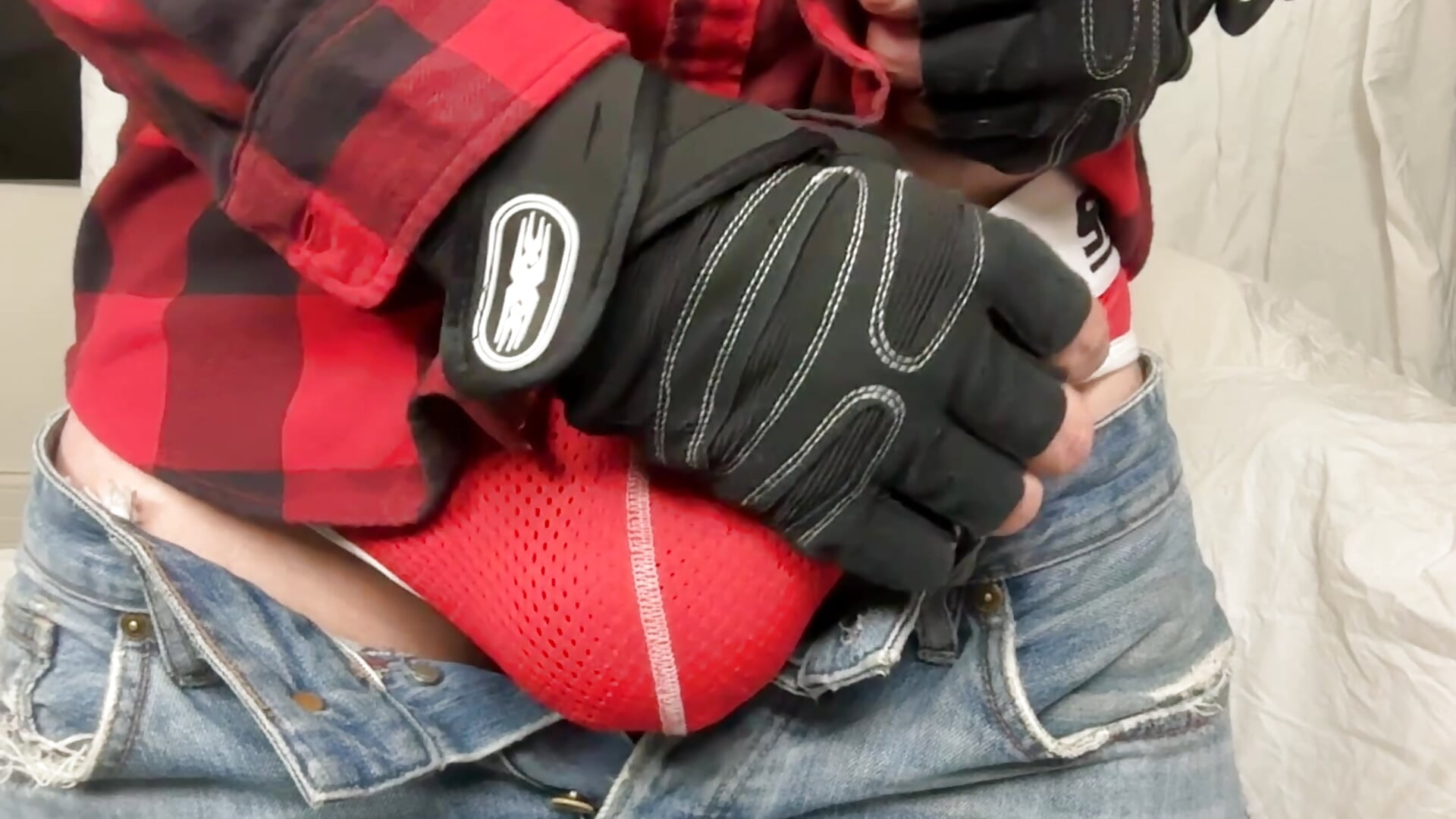 Film 30,10,2025 v 1,55 - відео від вебкаммоделі AndreDox