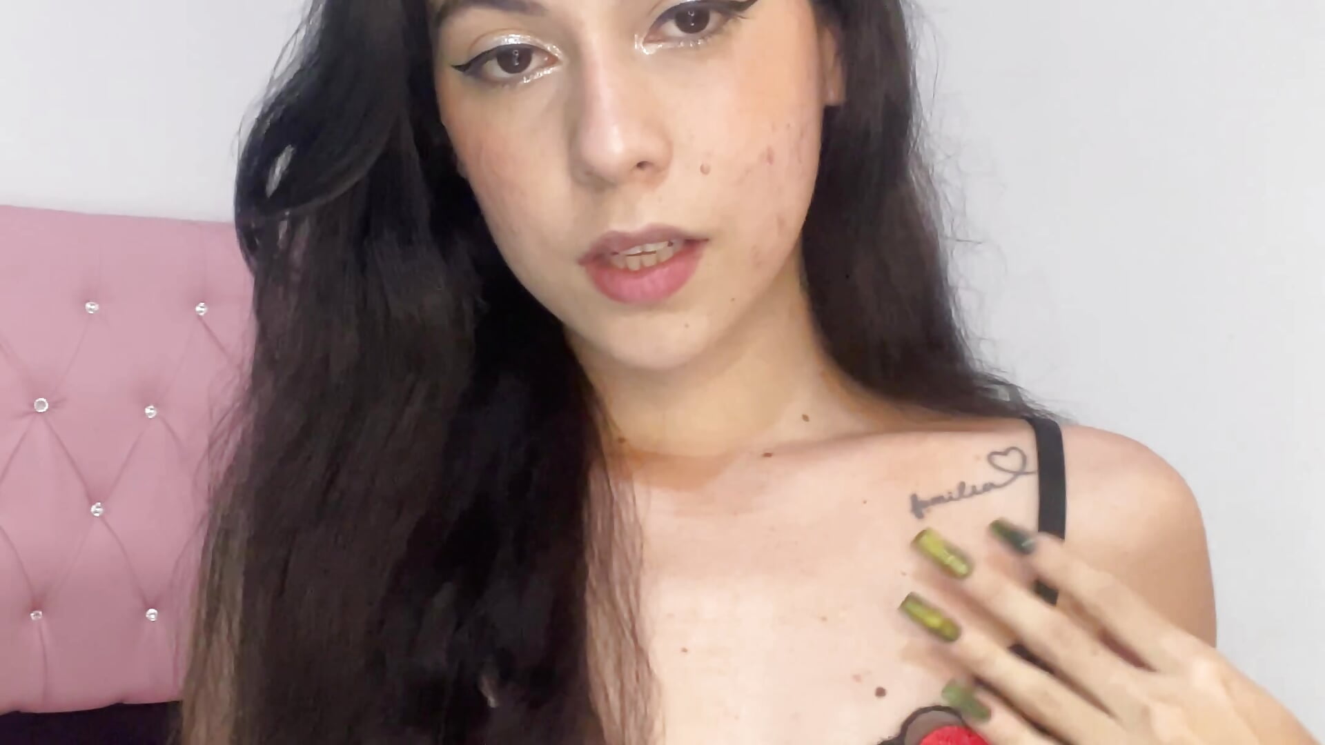 Hi love👋 - فيديو من samanthadeluxe1 موديل الكام