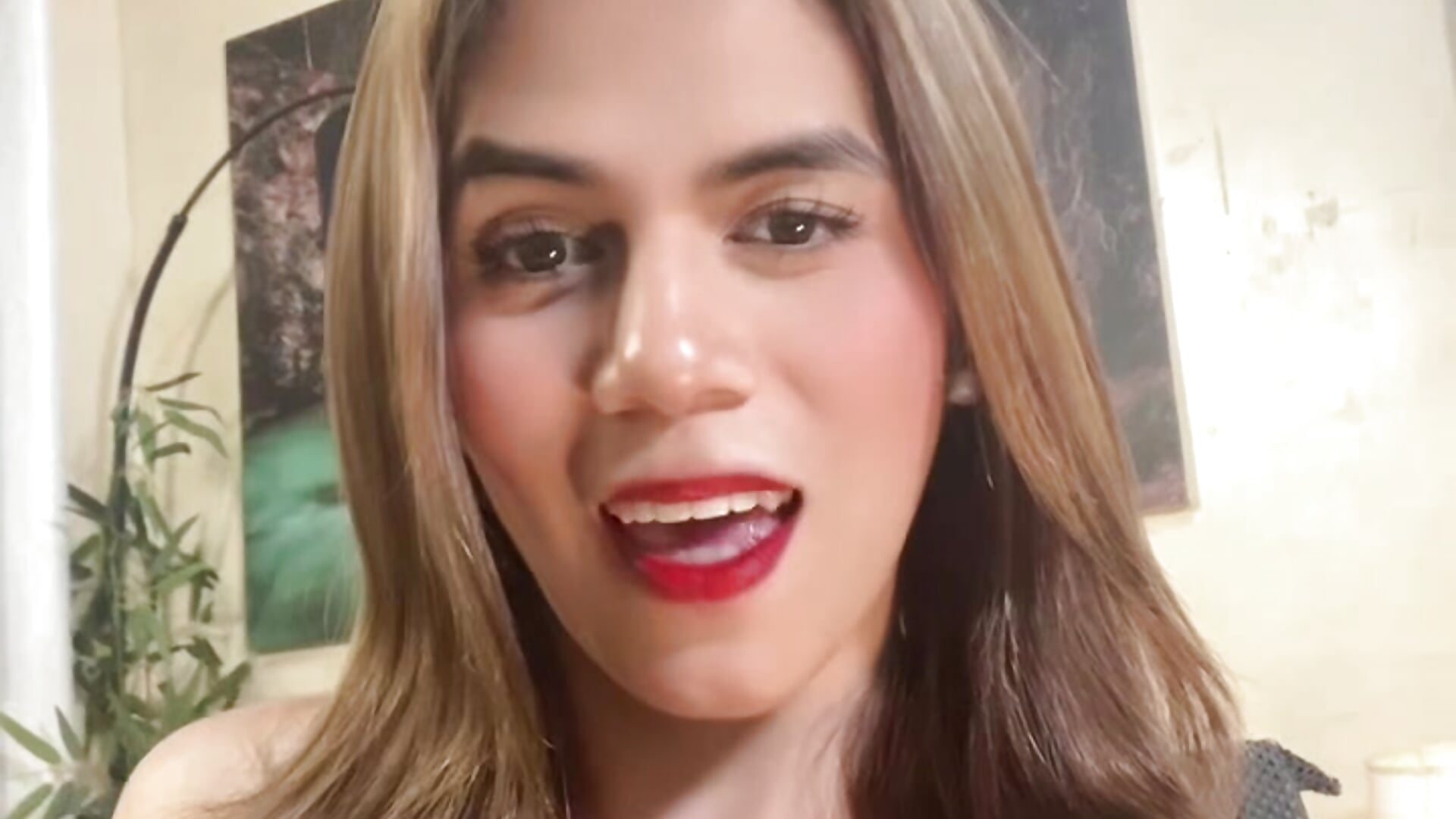 0da1408bcc0c4a23afbbee8ec6a3ff35 - video by xPrecuioseChesca cam model