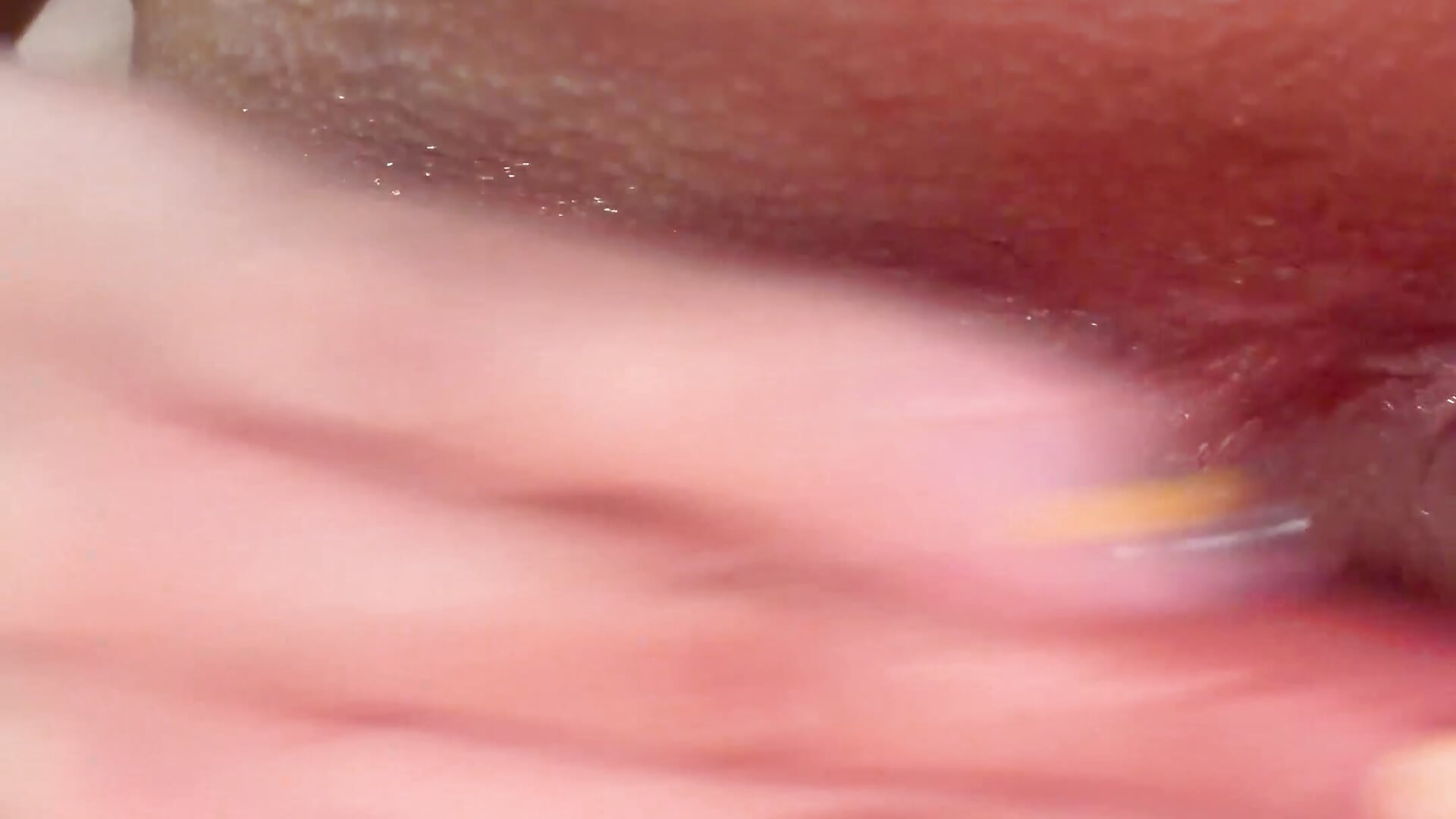 Siririca bem molha,minha buceta escorre💦💦