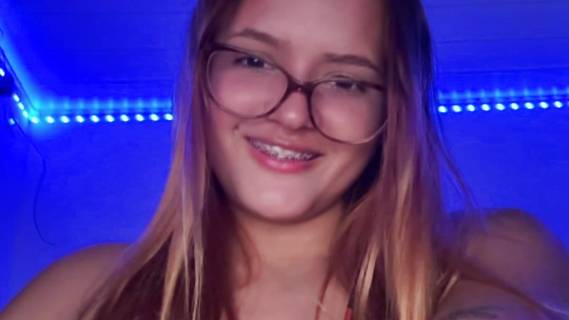 👸🏼🍓👑 - video by Rayssadss cam model