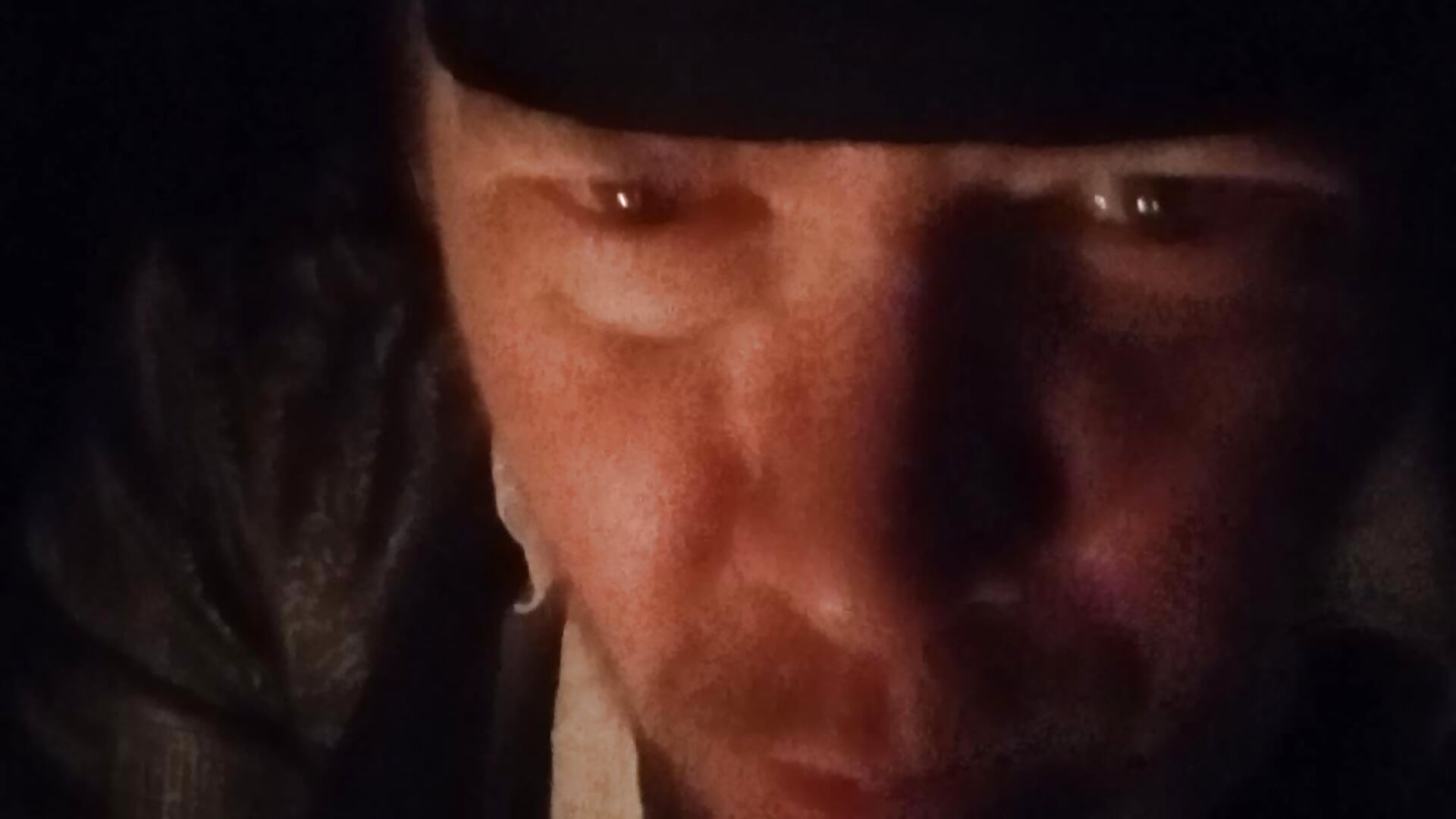 Muah 💋 - video by Dustinbones