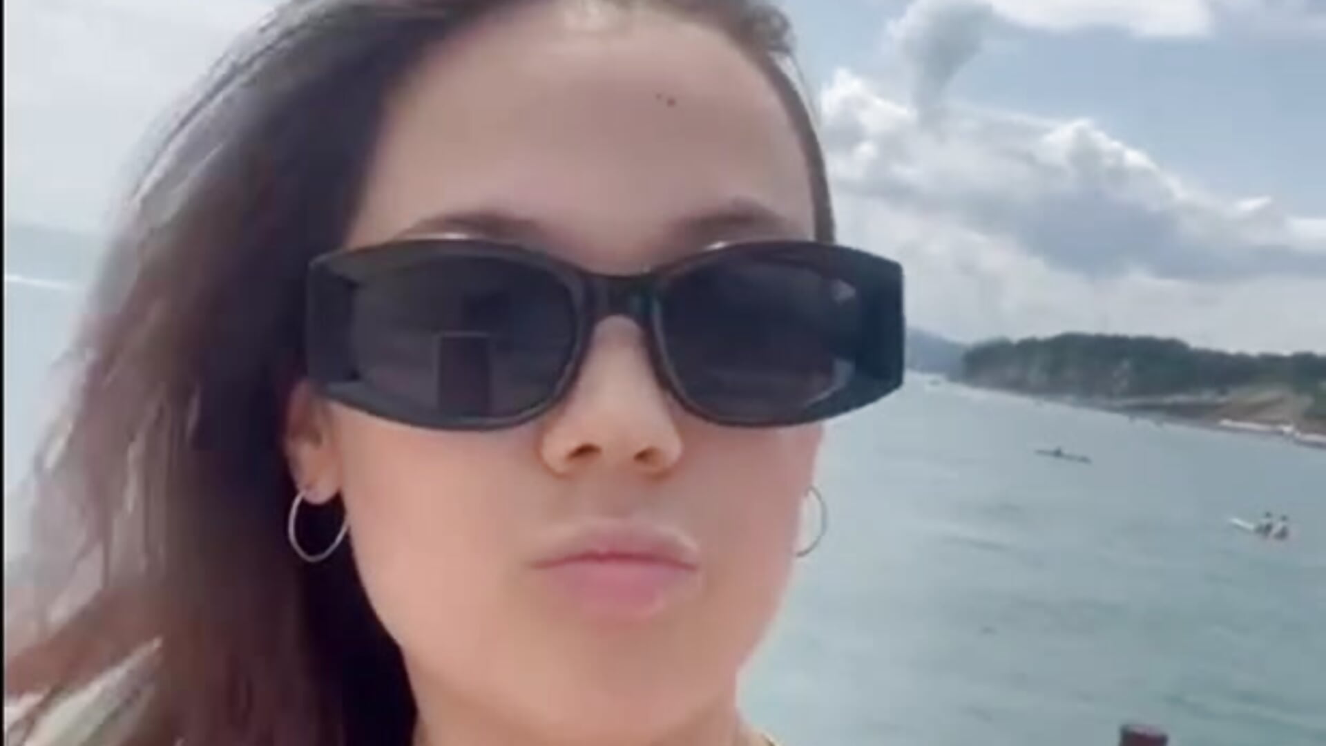 sunshine - video by AccaHaydon cam model