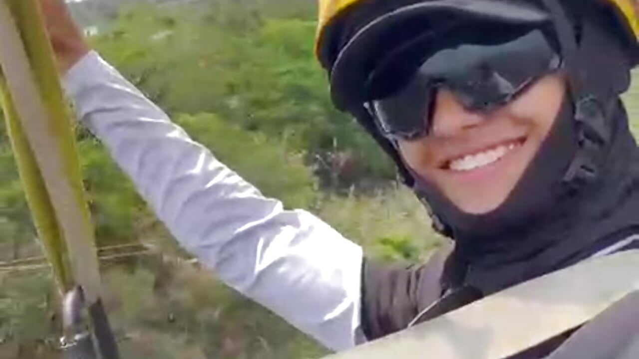 With a smiling for you - Alex_mojica adlı kamera modelinin videosu