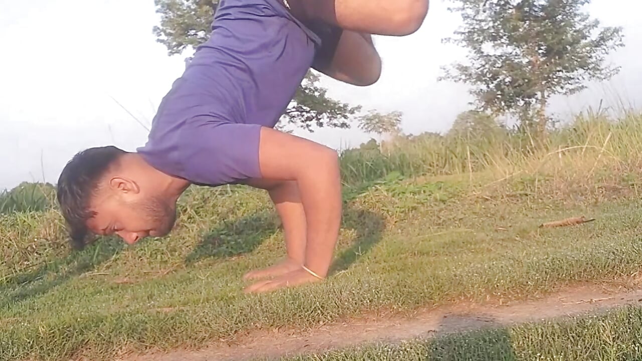 profile-intro-video-1751515575 - video by Career_edu cam model