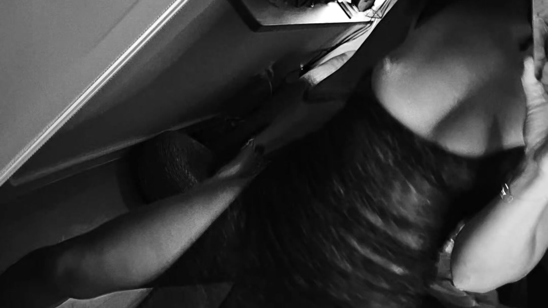Taniec z gołymi cycuszkami - video by slodkawariatkaa45 cam model