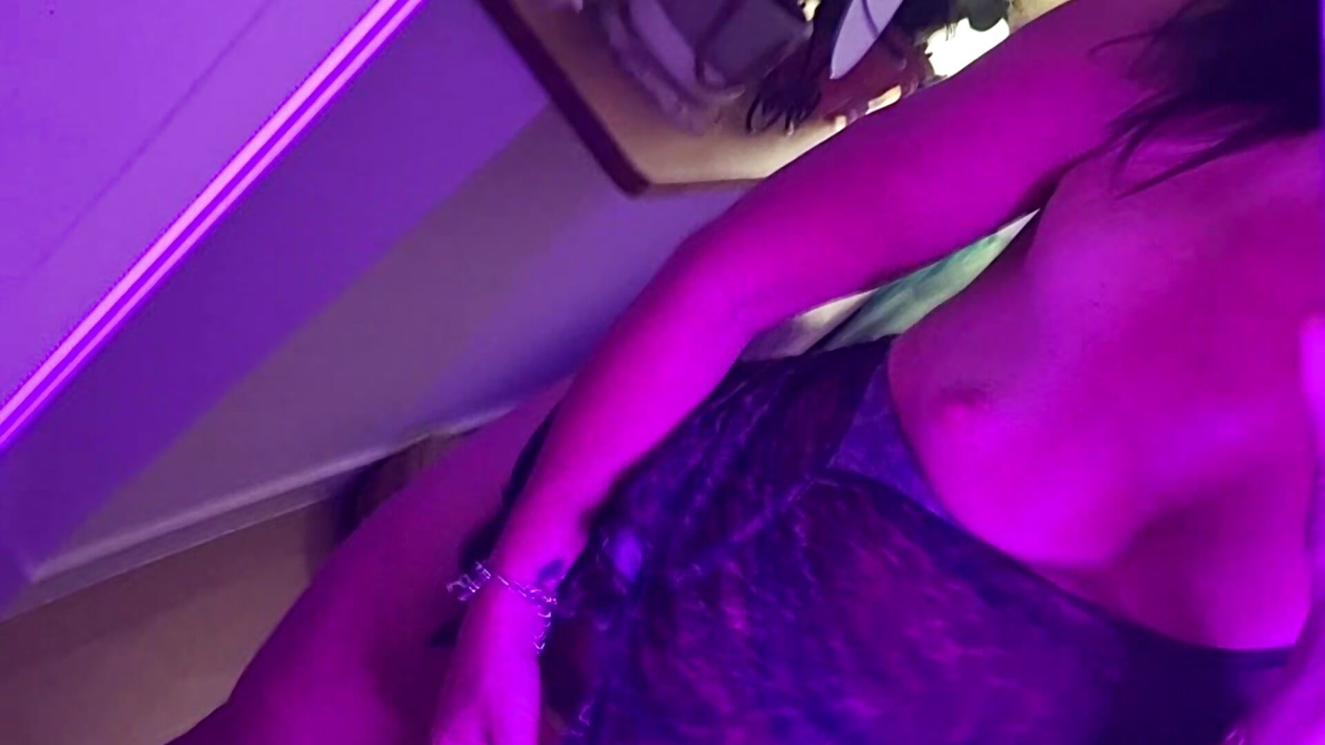 Taniec z cycuszkami cipeczka i dupcia - video by slodkawariatkaa45 cam model