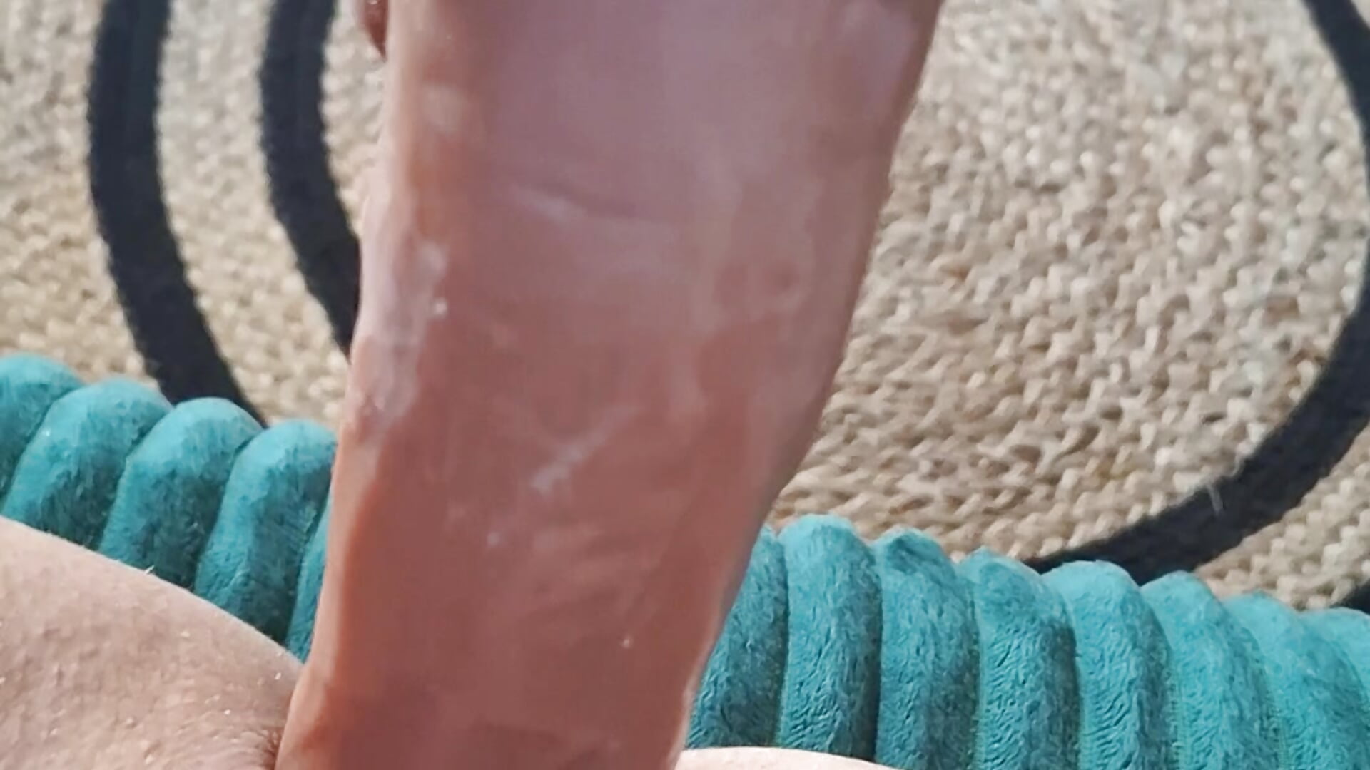 Dildo rucha ciasną dojrzałą cipeczke - video by slodkawariatkaa45 cam model