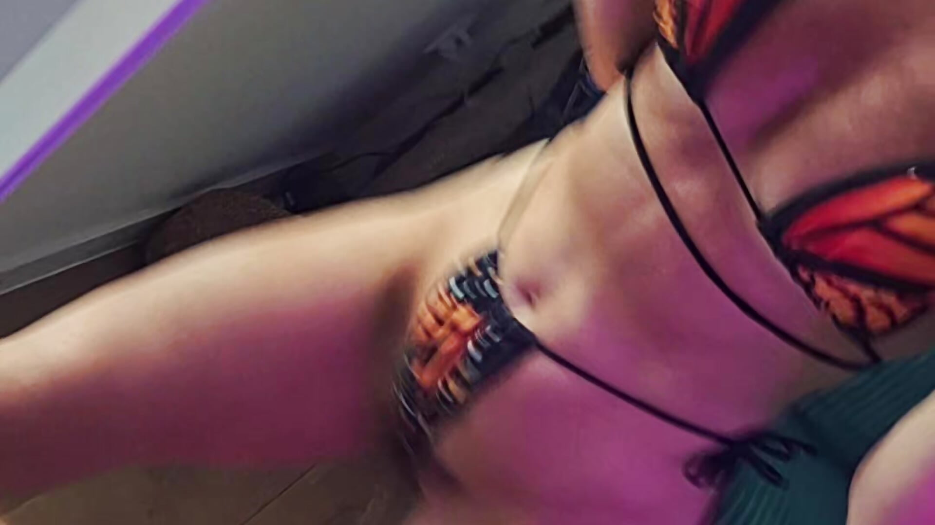 Taniec w bikini - video by slodkawariatkaa45 cam model