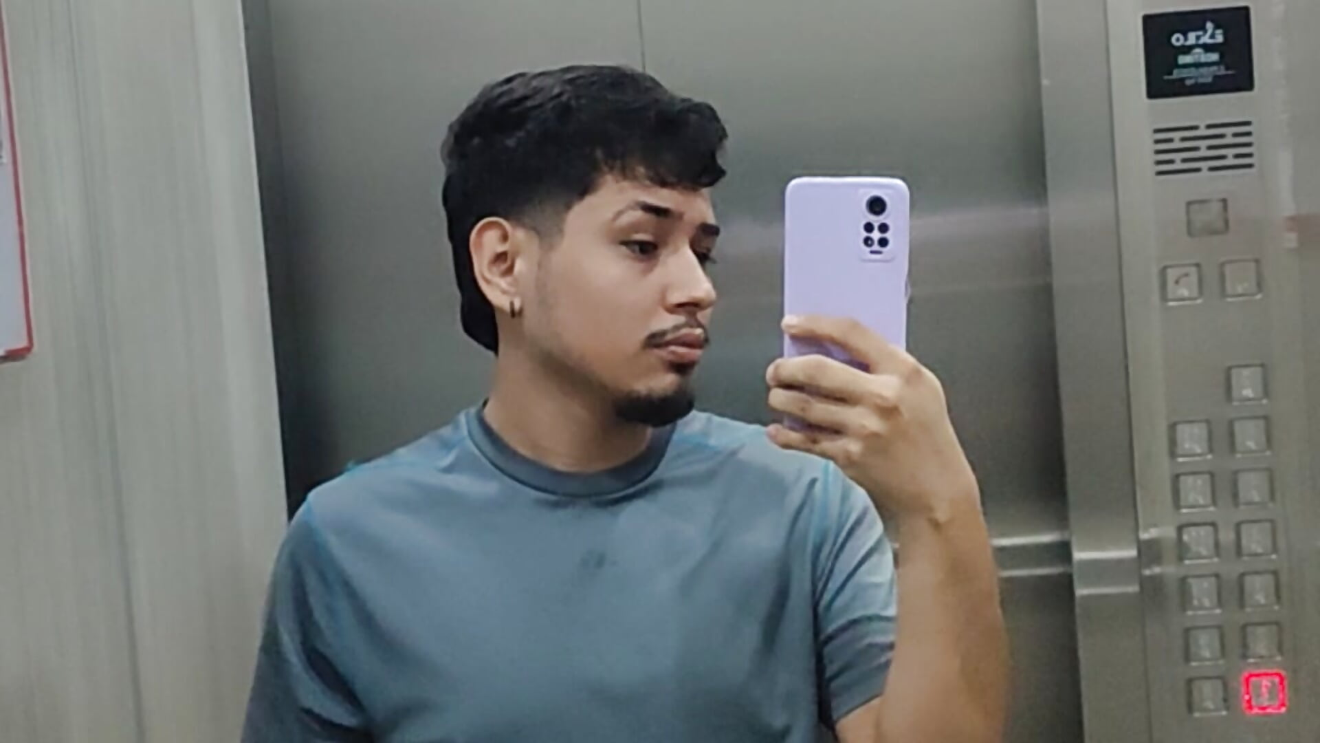 Yo. - vídeo de LordValdomero-00 modelo de câmara