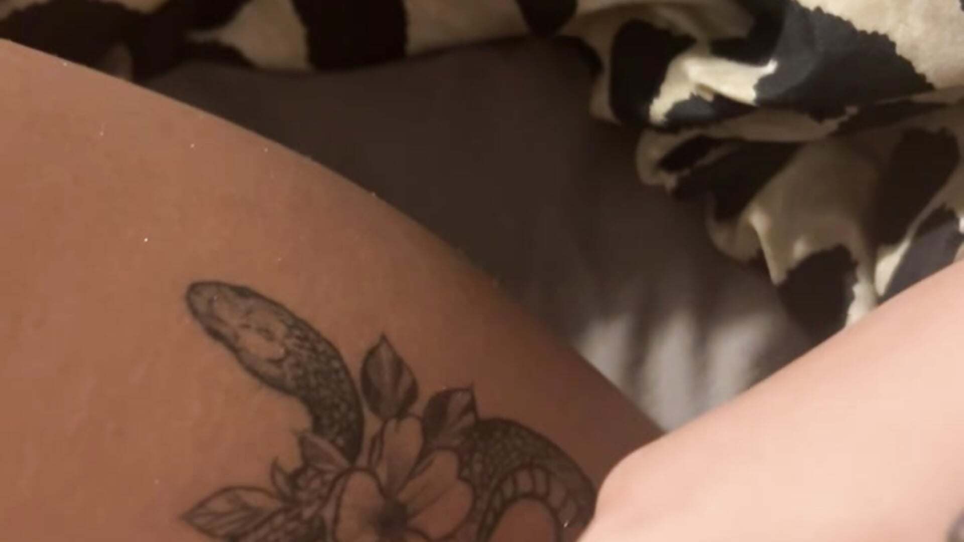 hip tattoo’s?;)