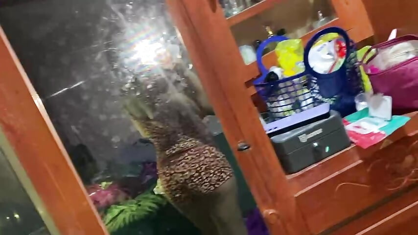 Messenger_creation_1EBF2C0A-941A-4115-8B91-428795063634.mp4 - clip cu Jelloshane model videochat