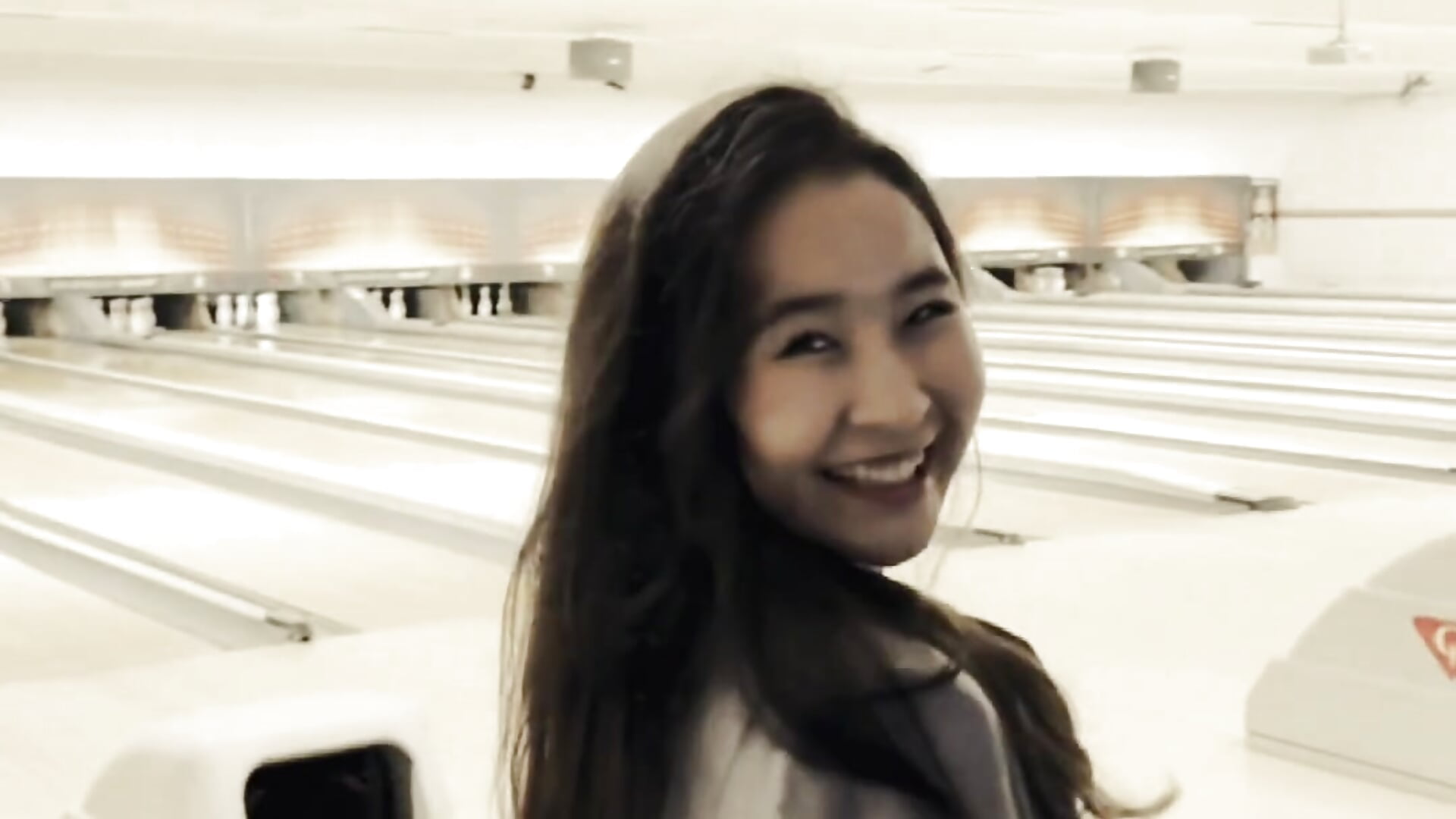 Me a little bit - video by DelDelBarr cam model