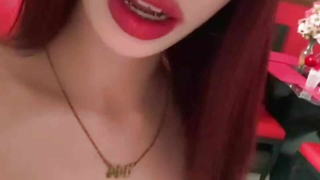 Tati - vidéo du modèle de showcams golden_girl_house