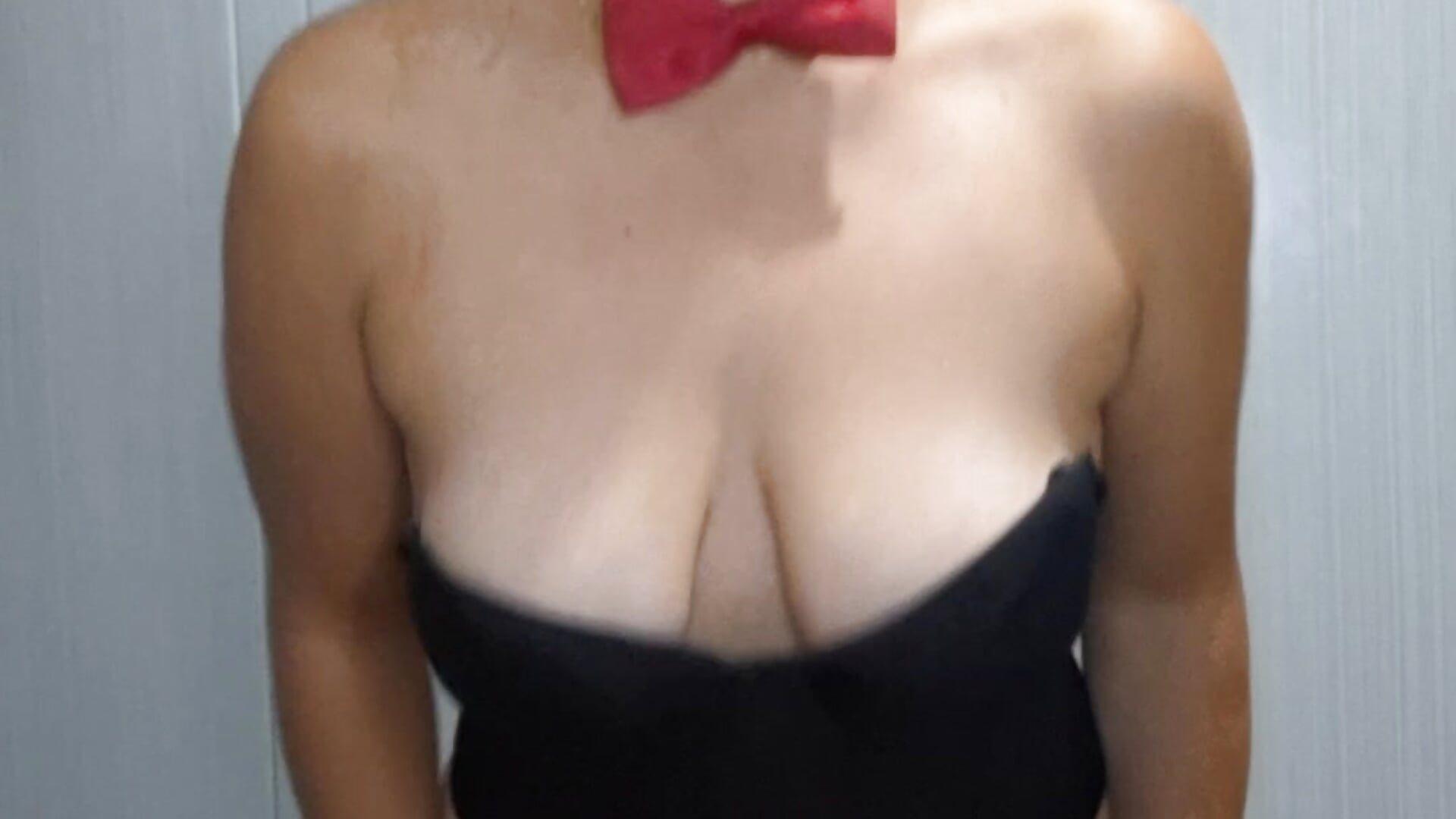 Do you think I’m cute? - video by astridcollinsvip cam model