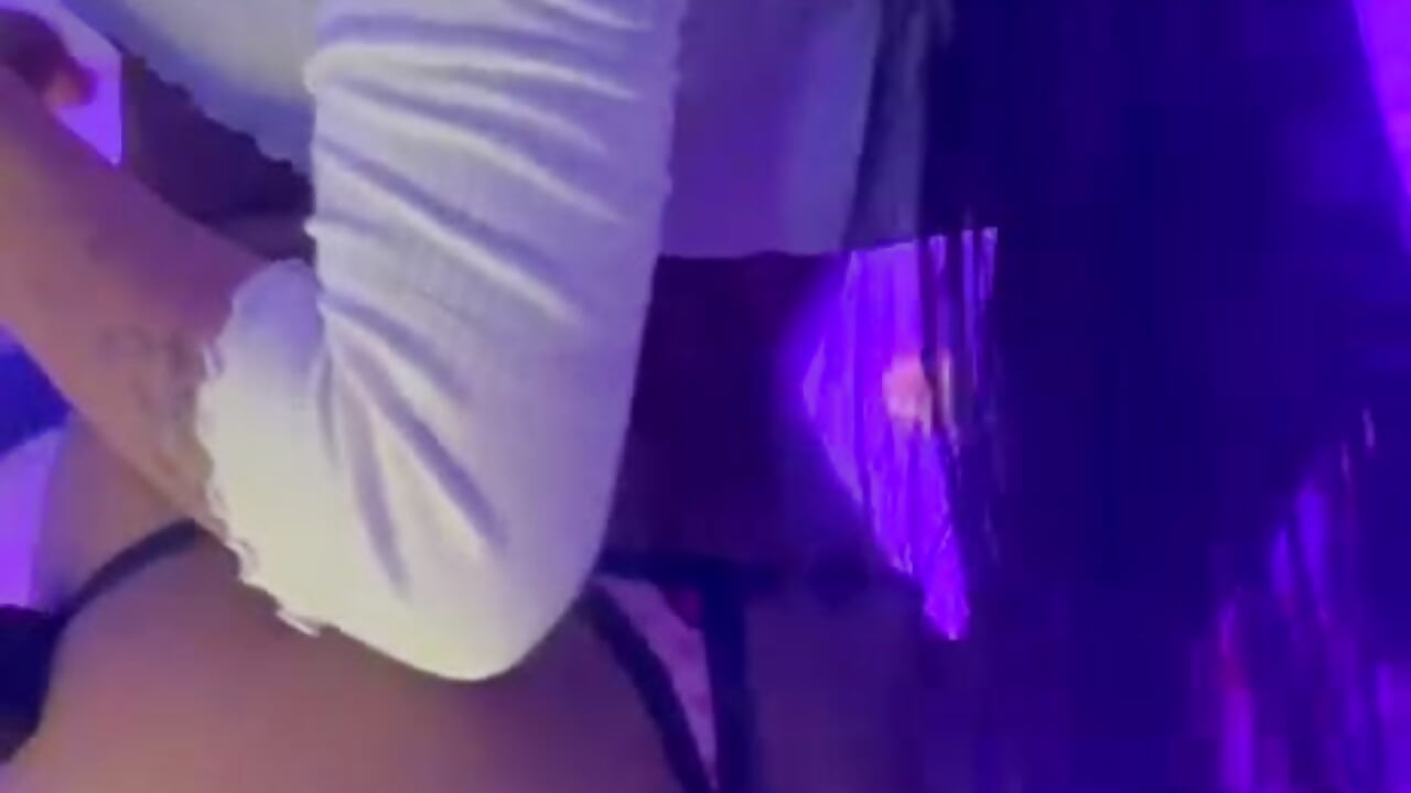 Just Me - video Baby_ayana_ kameramallilta