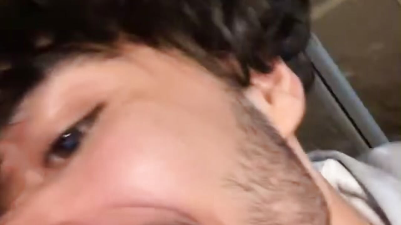 931BF105-B8A3-4D81-8894-E7266F4B749E - video by rvhhim cam model