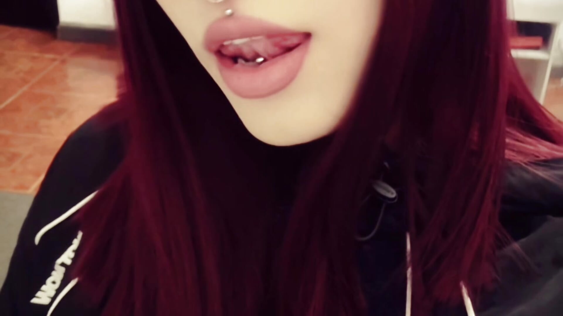 🌙 - video by cuteezoe cam model