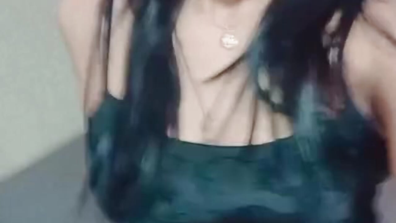 Me <3 - βίντεο μοντέλου GiorgiaDarkness