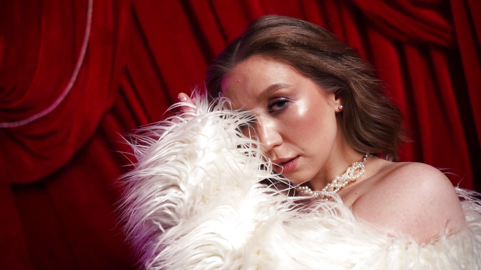 ❤ - video by VelvetHell cam model