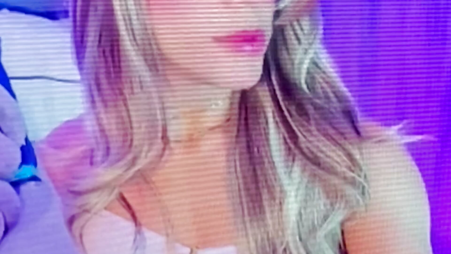 😘 - video by Flora_Minx cam model