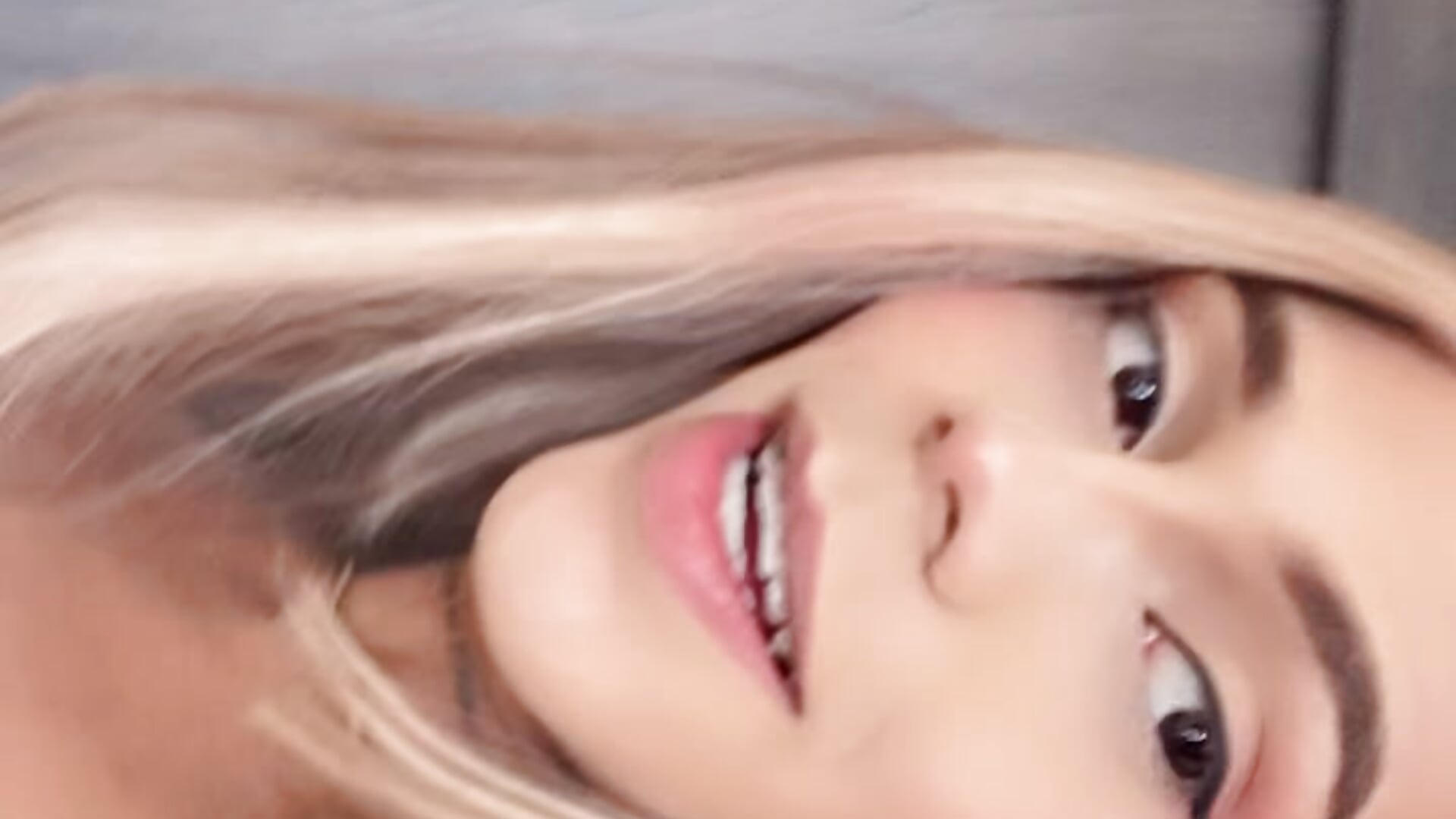 🤎 – video af Flora_Minx cam-model