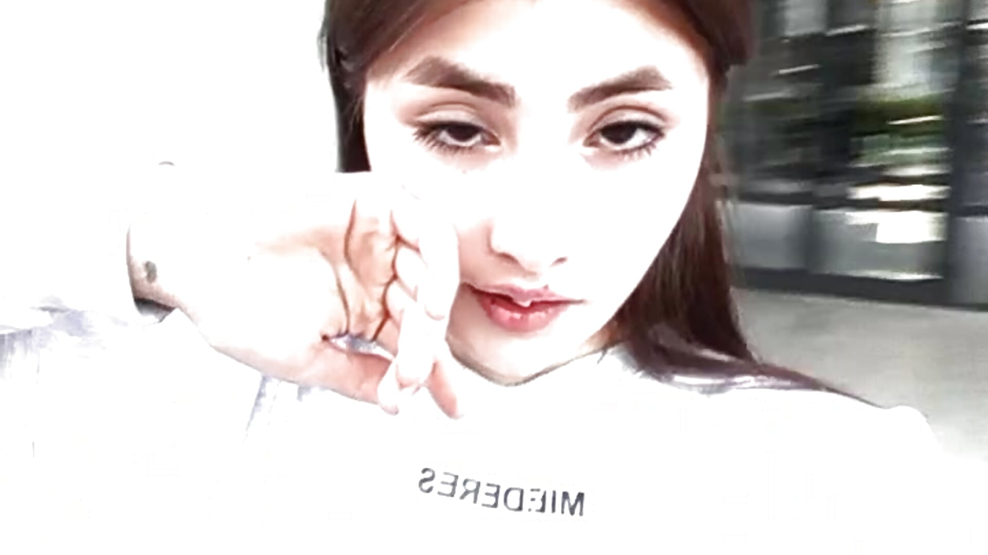 Me) - Vídeo de LynetteDanley, modelo de vídeos