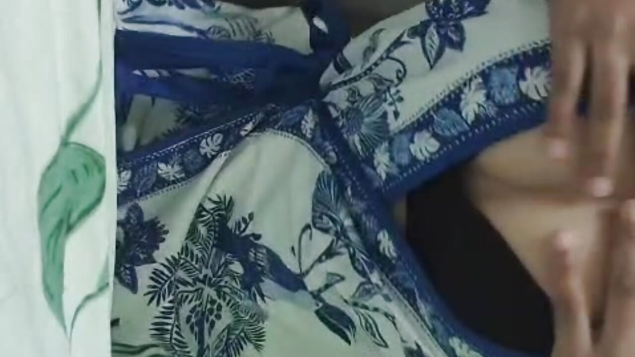 Come enjoy my cleavage - vídeo de la modelo de cam mishcshery