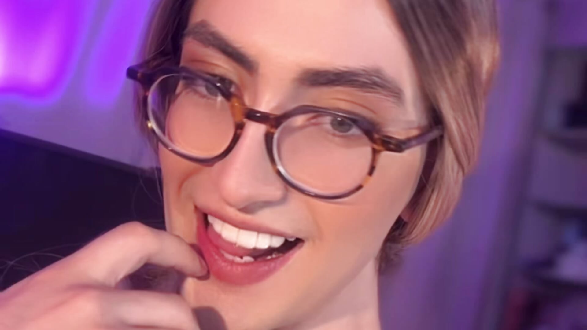 Your pleasure starts here 🔥 - video by rousseblossom cam model