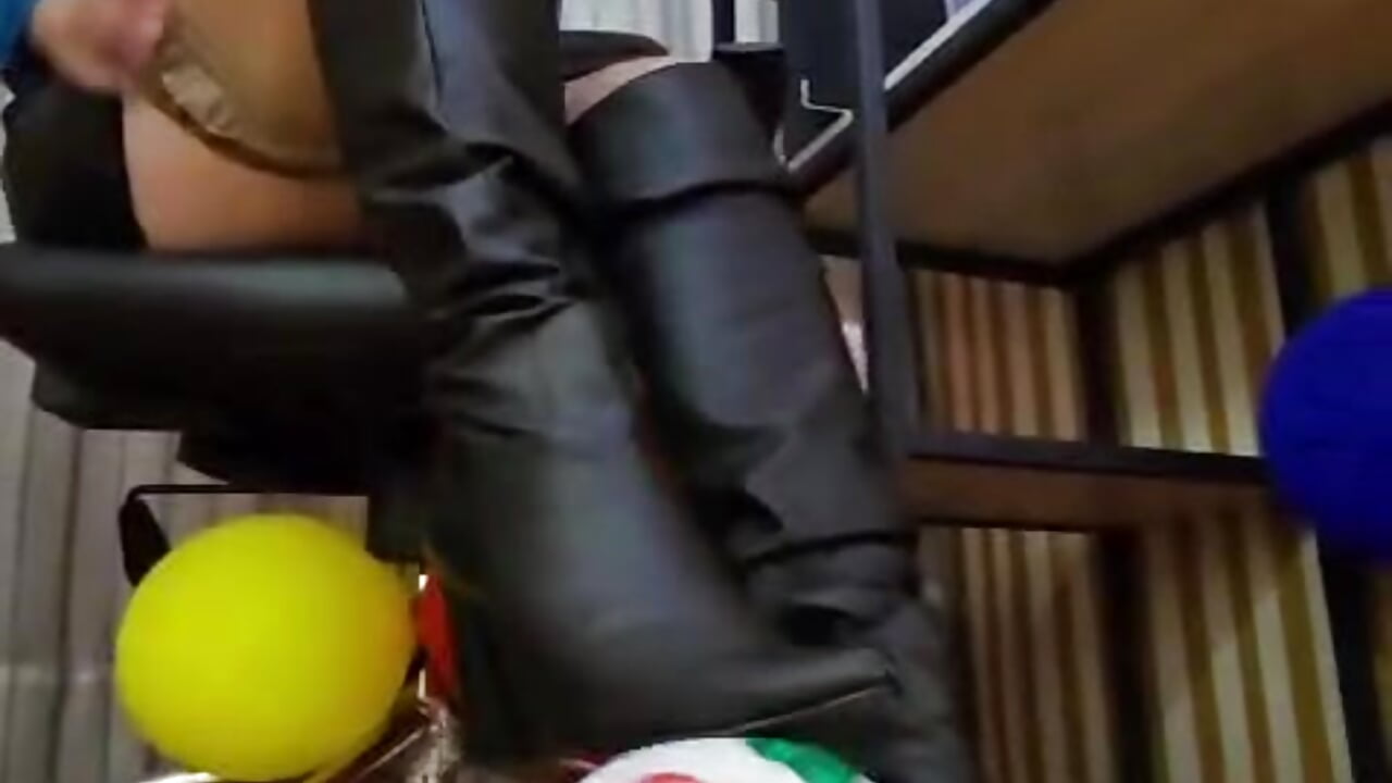 ⚽ Good luck kisses for your team 💋🍀⚽ - video av Scarlett_Barnes cam-modell