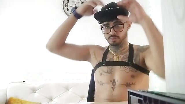 Yeah😈 – video od webkamerové modelky marko_blaze