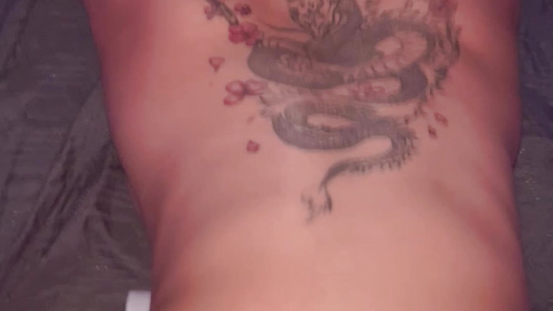 Levando pirocada bem gostoso