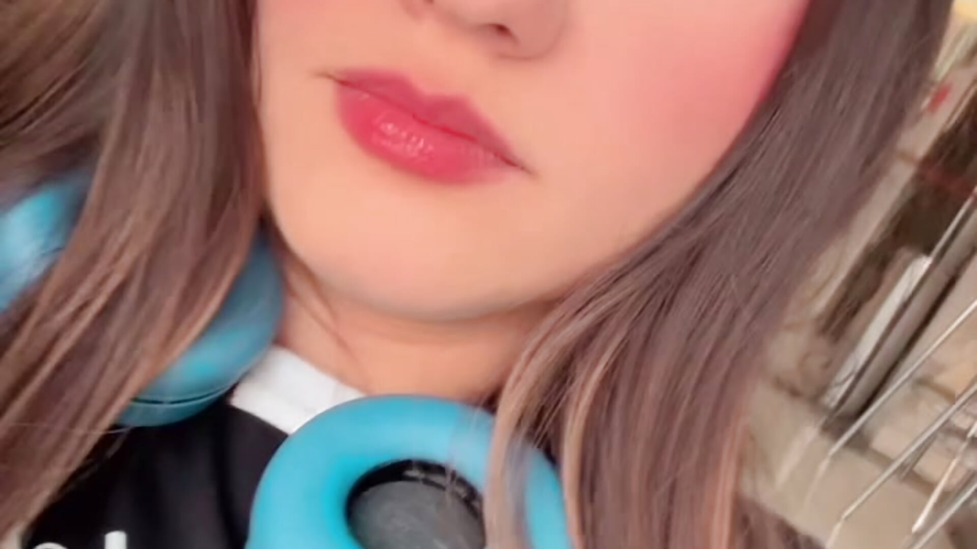 Bored at the airport ✈️ 😚 — filmik Lana_Herondale, modela(-lki) na kamerkach