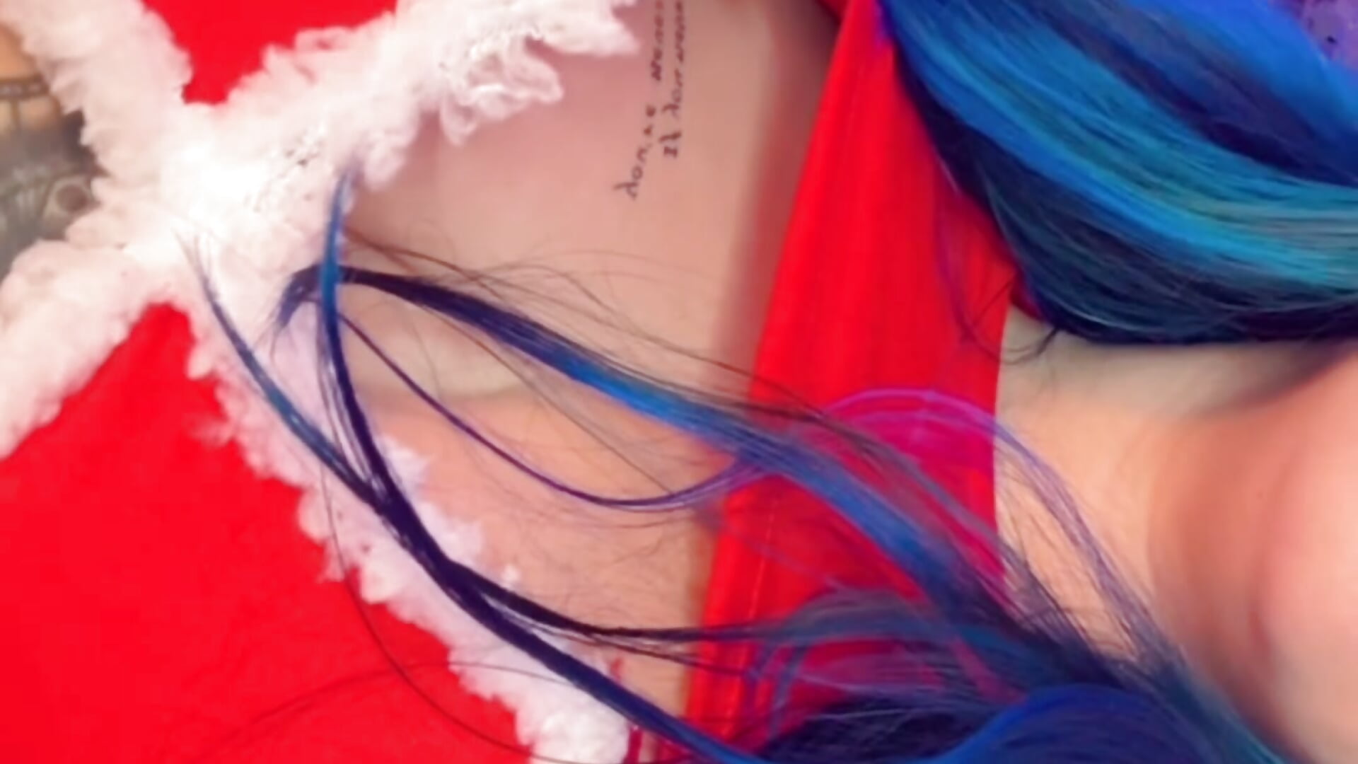 Christmas Lana outfit 🎄 - Vídeo de Lana_Herondale, modelo de vídeos