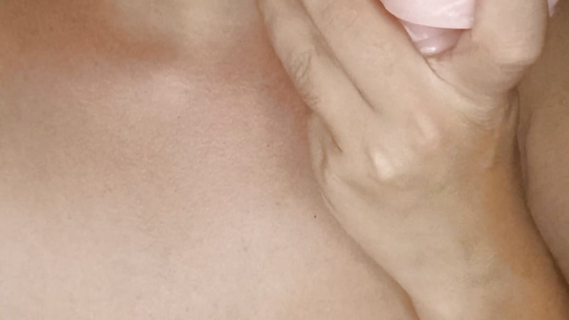 Suck dildo+deeptroath - video by LadyNora cam model