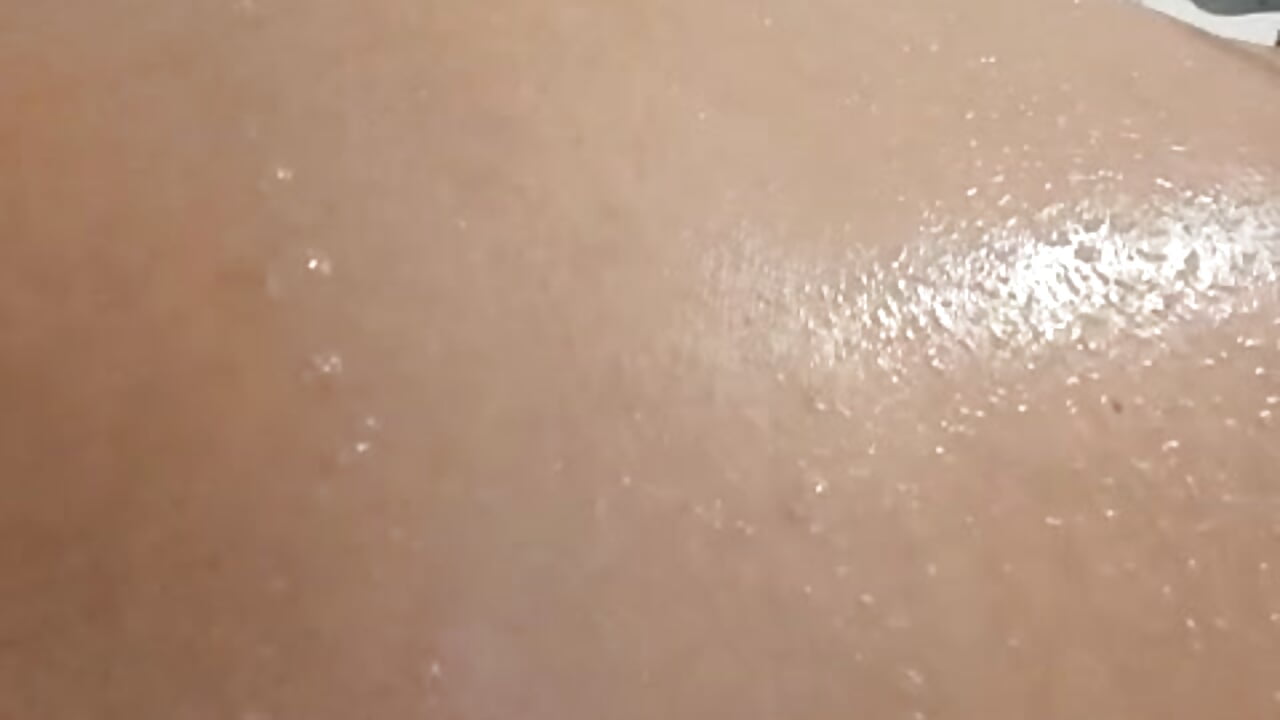 Shower +masturbare+squirt – video od webkamerové modelky Noraa_me