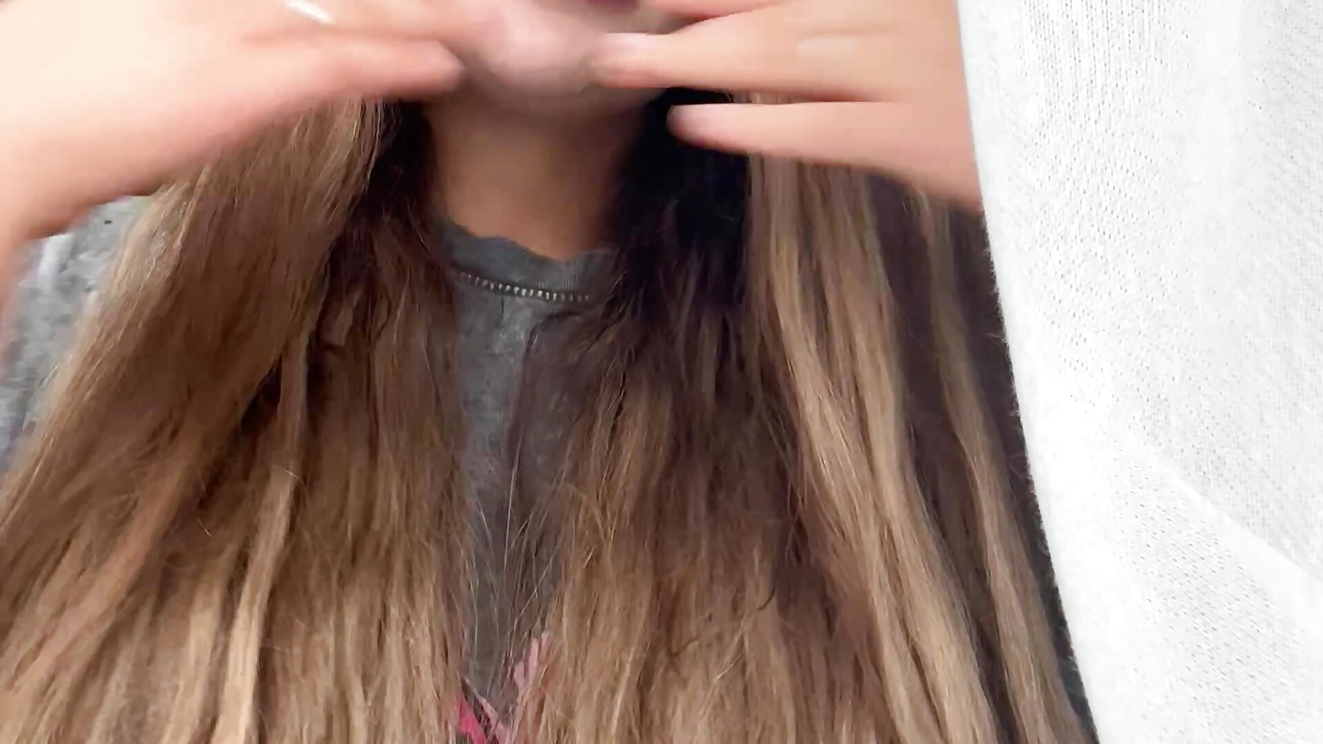 IMG_6294 - vidéo du modèle de showcams Rosaline_lov