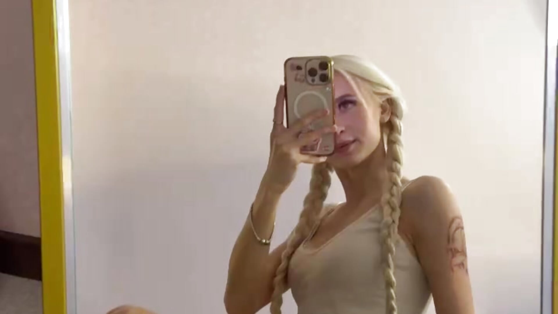 IMG_5836 - clip cu cute_luucy model videochat