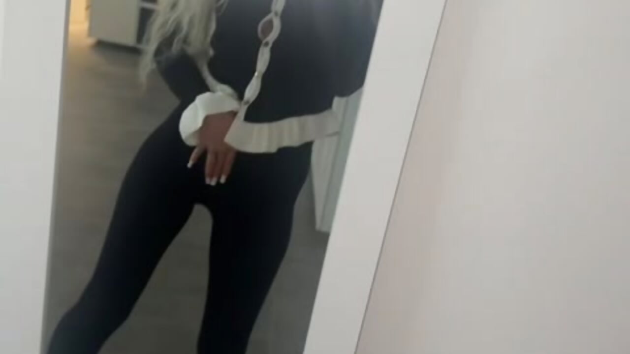 ACD2D4C7-3871-4ADB-9CDD-C62374BD16B5 - lilly_cherry69 adlı kamera modelinin videosu